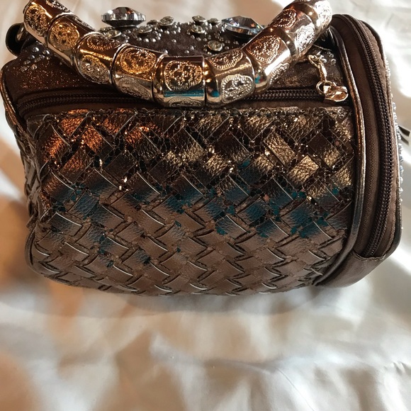 Jeweled Handbag - Picture 7 of 8